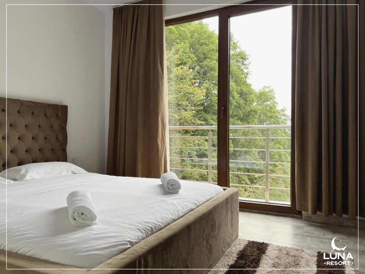Luna Resort Печ Екстер'єр фото