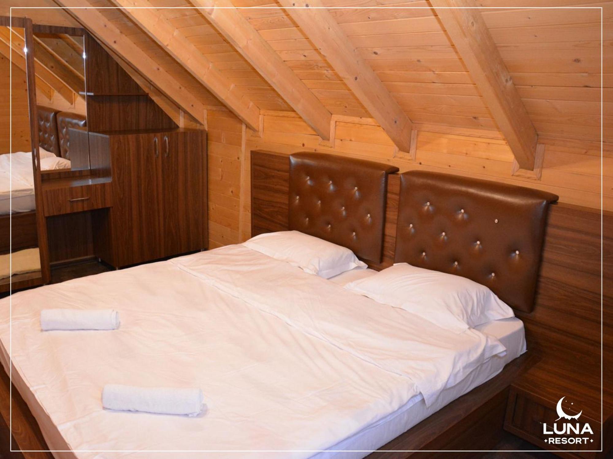 Luna Resort Печ Екстер'єр фото