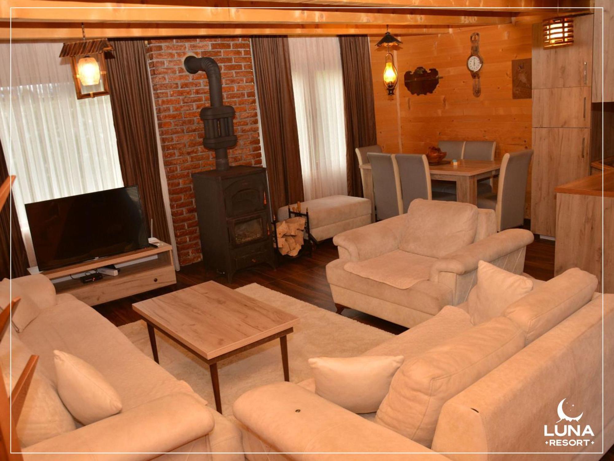 Luna Resort Печ Екстер'єр фото