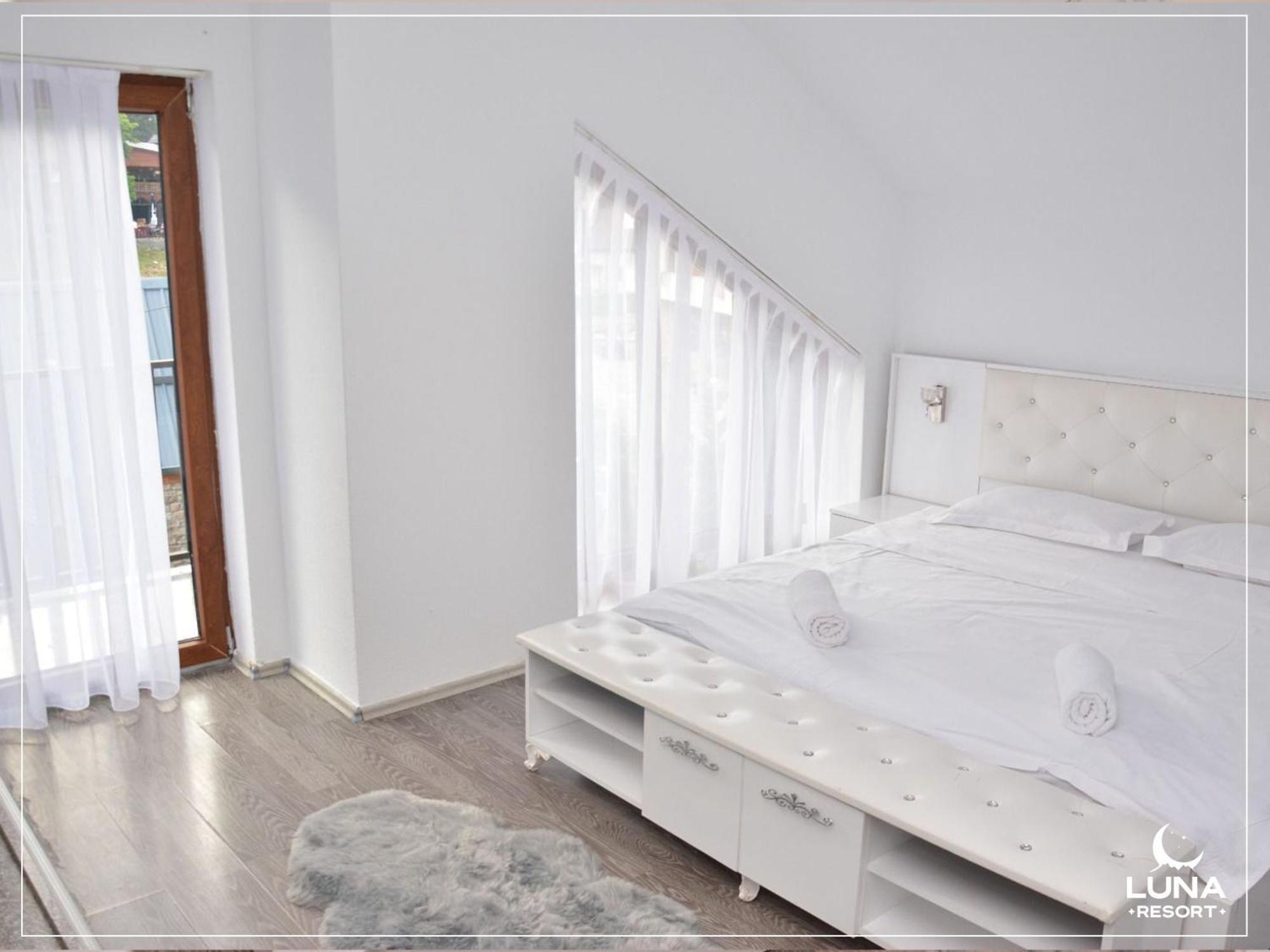 Luna Resort Печ Екстер'єр фото