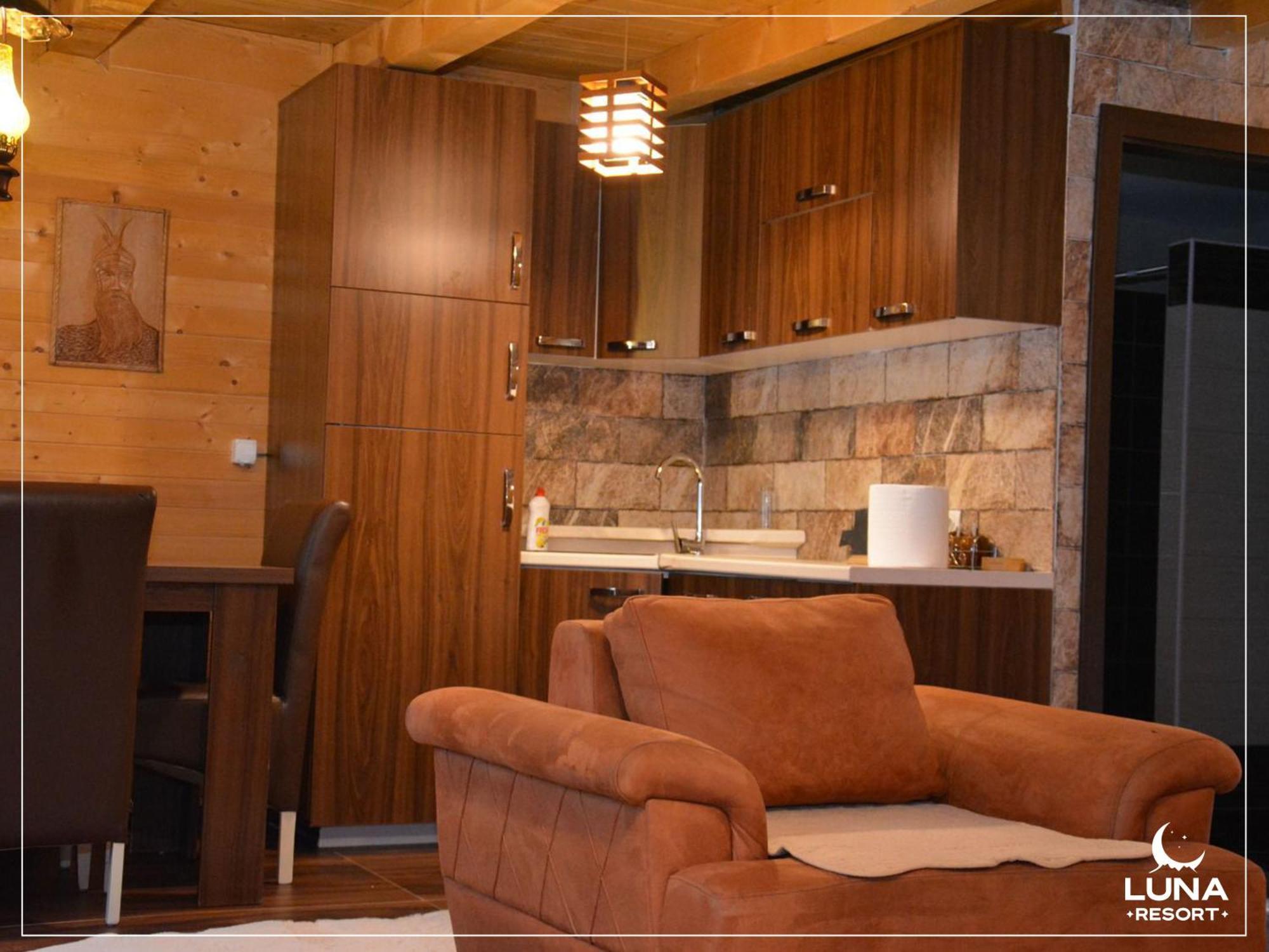 Luna Resort Печ Екстер'єр фото