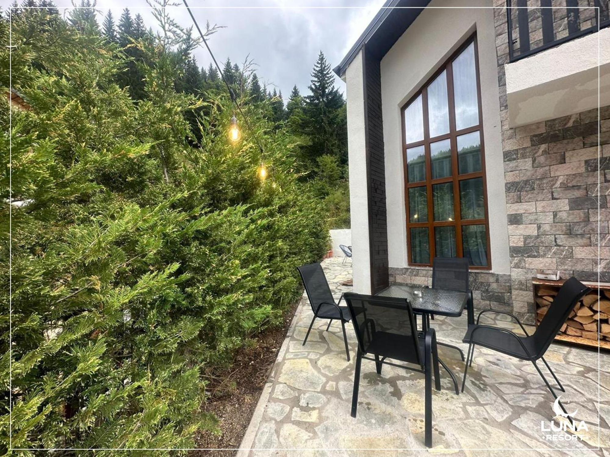 Luna Resort Печ Екстер'єр фото